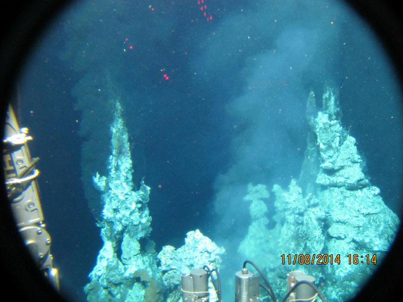 View of hydrothermal vents from DSV Alvi. 