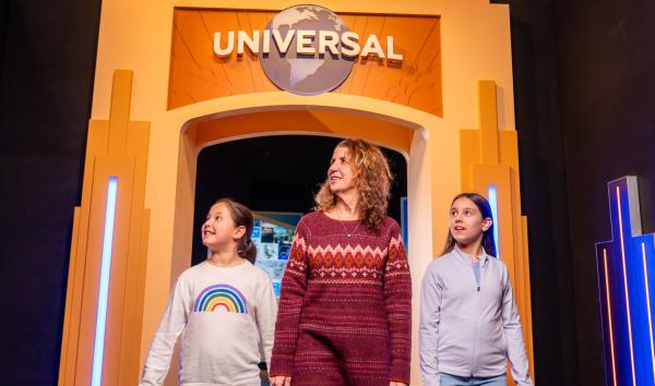 Universal Theme Parks: The Exhibition