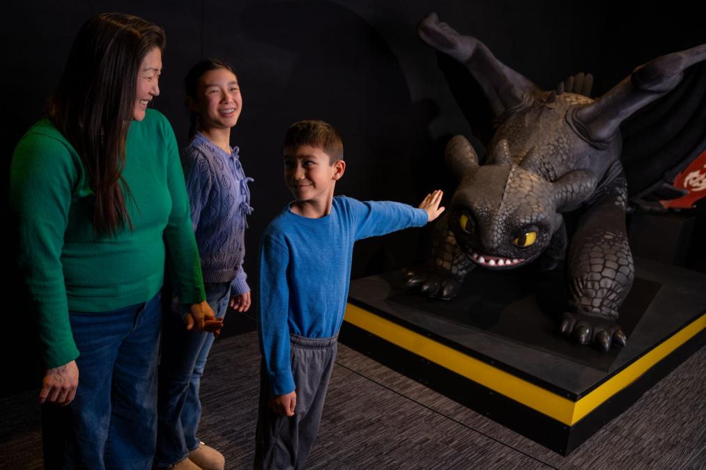 Universal Theme Parks: The Exhibition Toothless