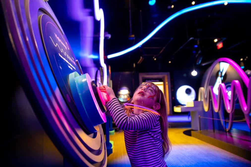 child at The Franklin Institute in Wondrous Space