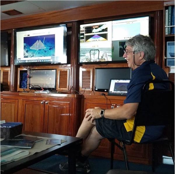 Dr. Chris Kelley in the E/V Nautilus