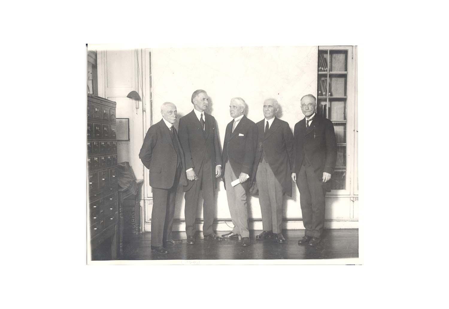 Group photograph: Sperry, Zeleny, Hayward, Berliner, Jackson.